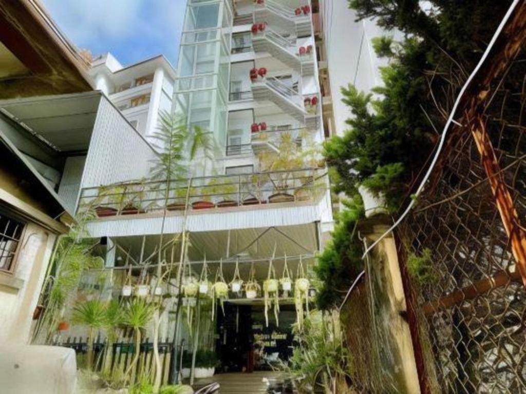 Gold Night Hotel Dalat Bagian luar foto