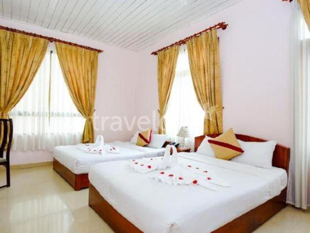 Gold Night Hotel Dalat Bagian luar foto