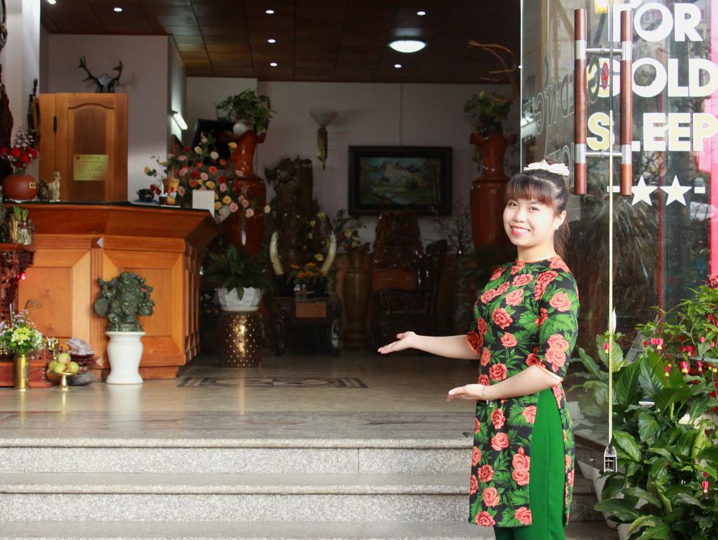 Gold Night Hotel Dalat Bagian luar foto