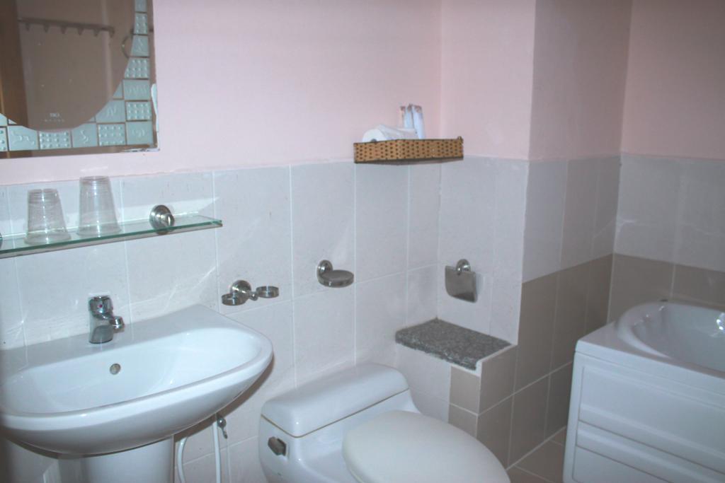 Gold Night Hotel Dalat Bagian luar foto
